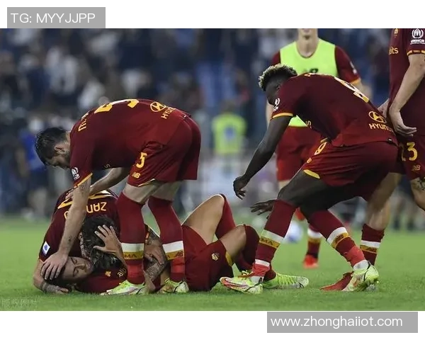 中超激战巴黎圣日耳曼逆转里昂补时绝杀引发全场狂欢