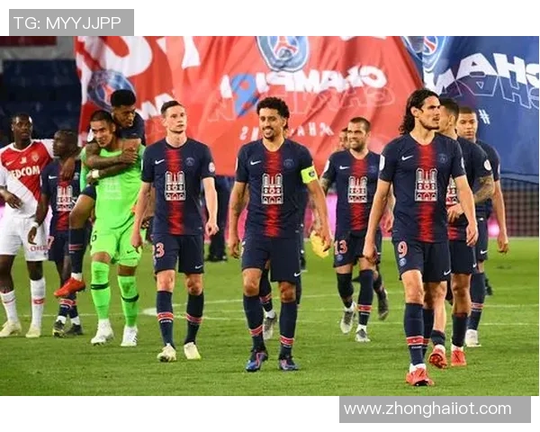 国王杯惊天逆转拜仁3-2战胜巴黎圣日耳曼引发全场沸腾