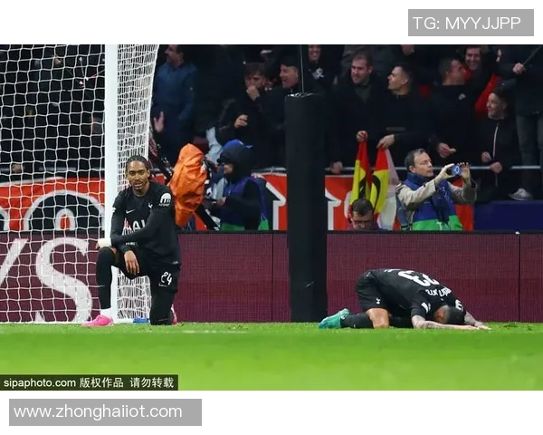 足总杯精彩对决马竞与里昂战成平局乌龙球引发全场热议与转会传闻 足总杯精彩对决马竞与里昂战成平局乌龙球引发全场热议与转会传闻